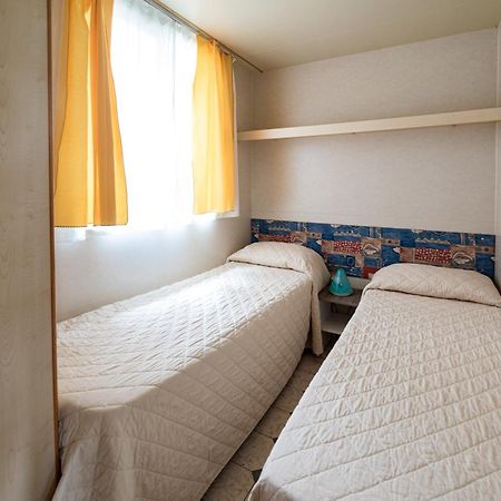 Villaggio Camping Punta Lunga В'єсте Екстер'єр фото