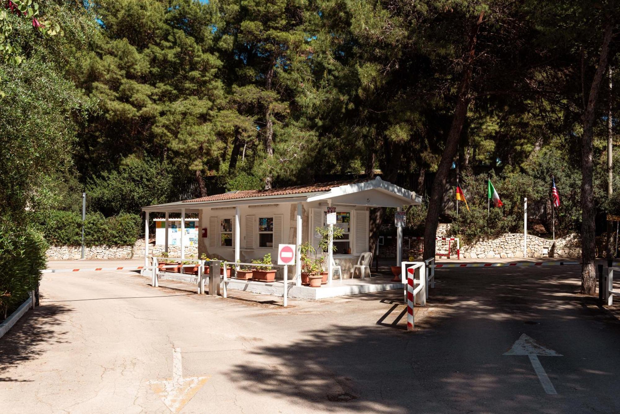 Villaggio Camping Punta Lunga В'єсте Екстер'єр фото