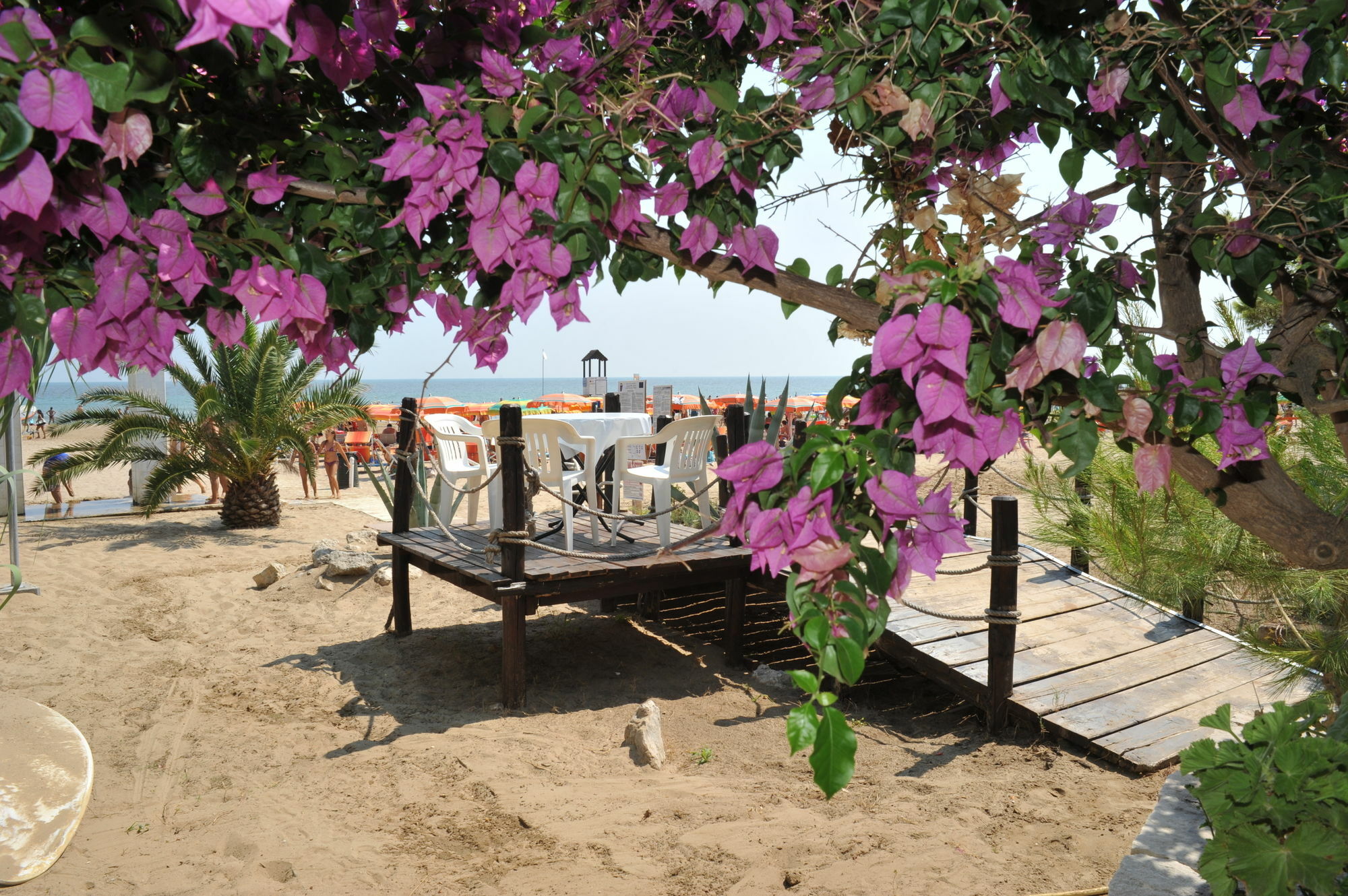 Villaggio Camping Punta Lunga В'єсте Екстер'єр фото