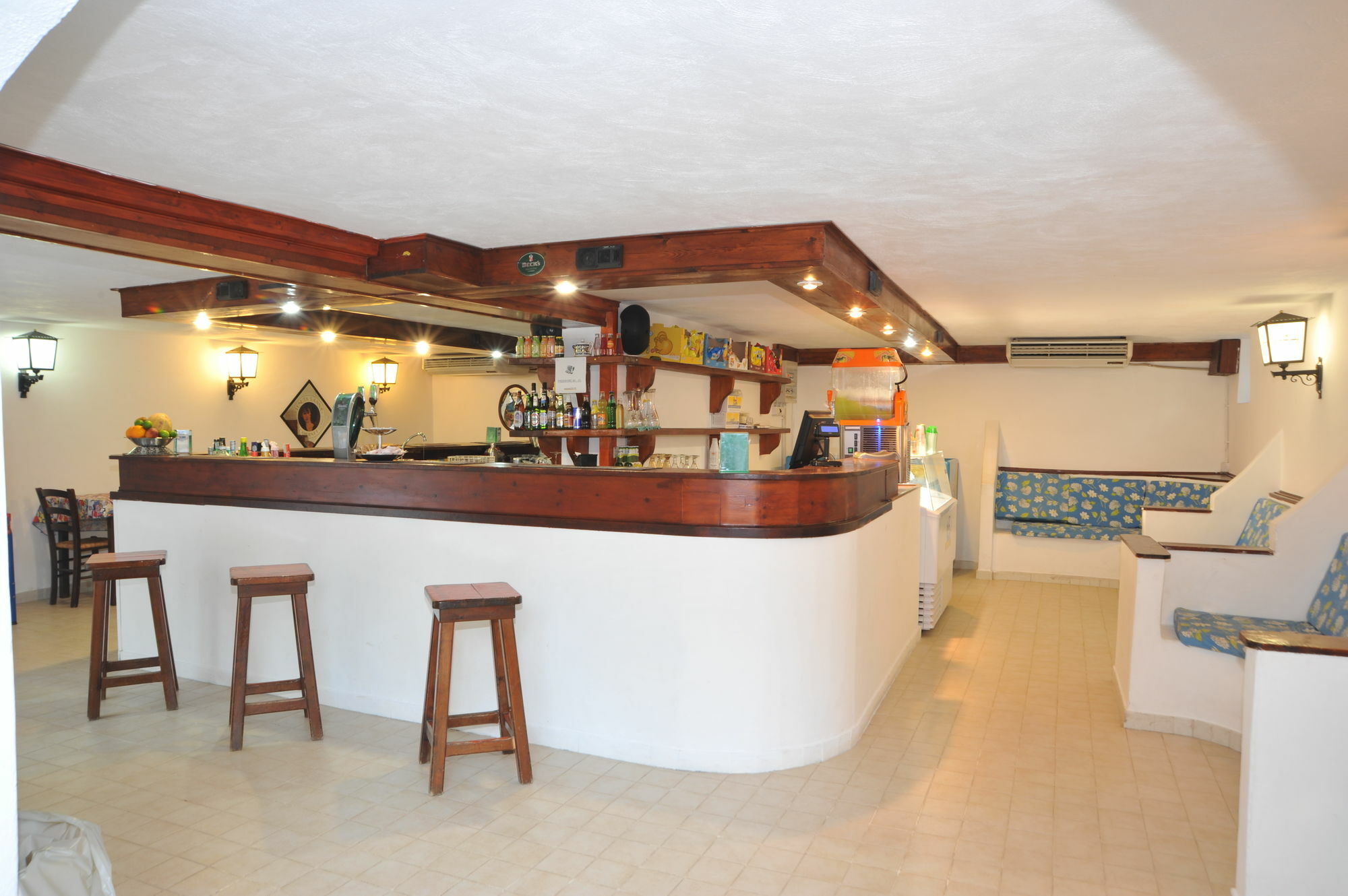 Villaggio Camping Punta Lunga В'єсте Екстер'єр фото